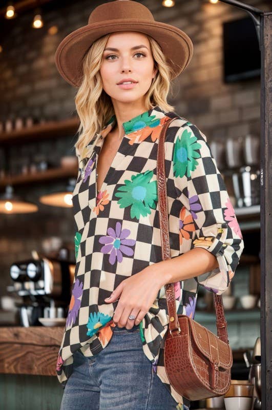 THREE QUARTER BUTTON SLEEVE MANDARIN FLORAL TOP: (S-M-L)