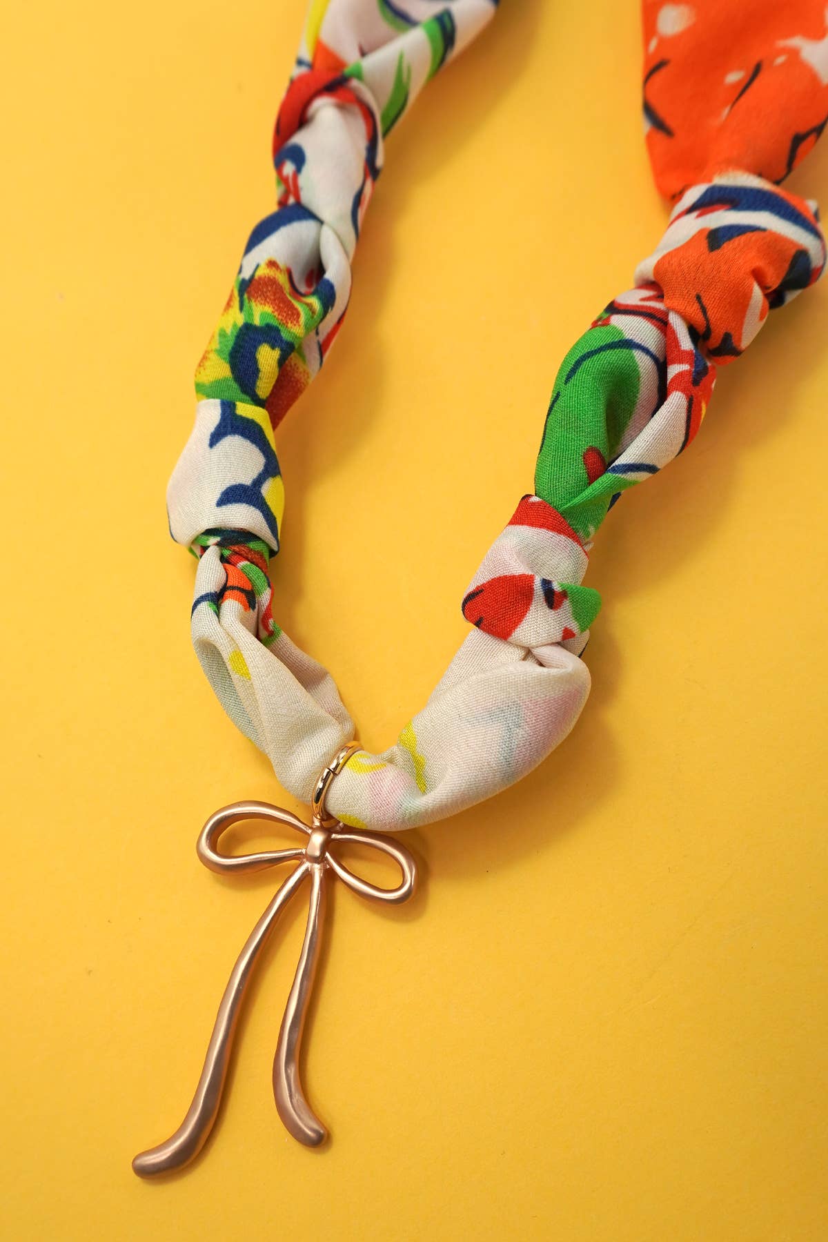 HANDMADE SCARF CHARM NECKLACE | 80N91790: G