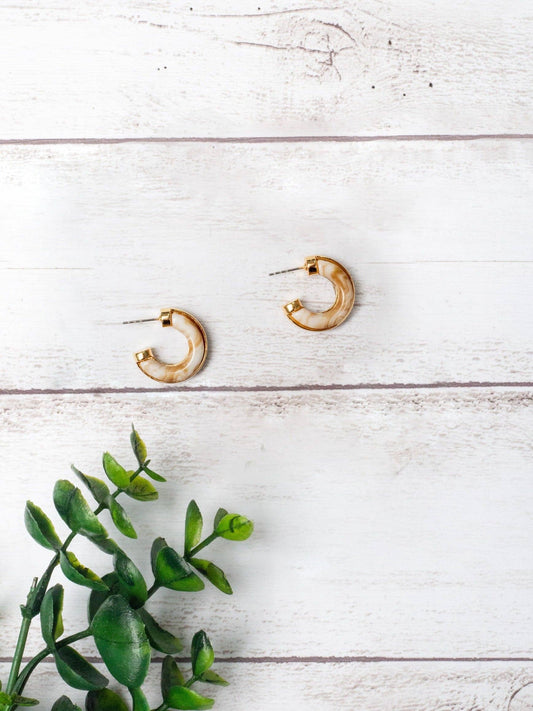 RUNWAY RESERVED TAN MARBLE HOOP EARRINGS: Tan / One Size