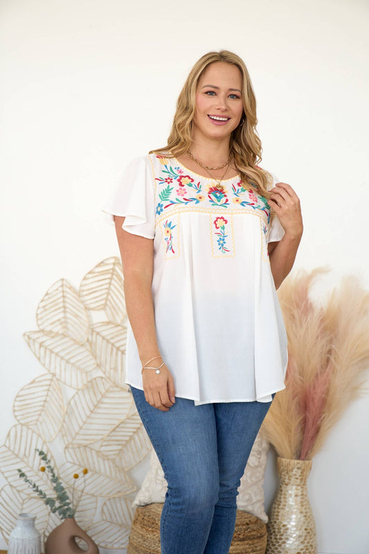 Plus breezy linen short sleeve top with embroidery Ivory / Plus Size