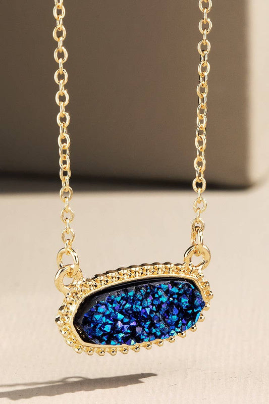 Drusy Accented Short Pendant Necklace: Midnight Blue